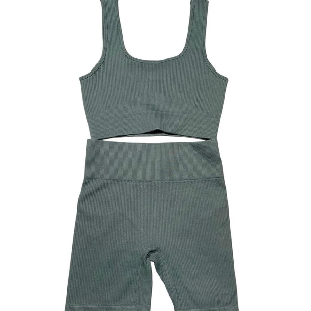 Amazon Sage Green Ribbed Matching Set –‎ Size Small